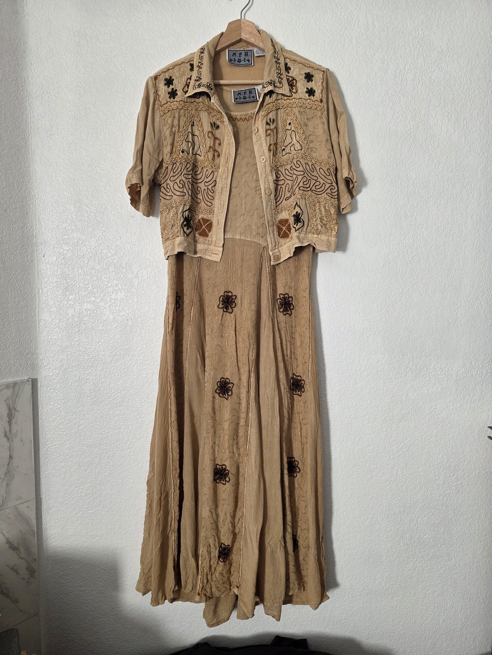 90s M.P.H Embroidered Beige Maxi Dress with Short Jacket